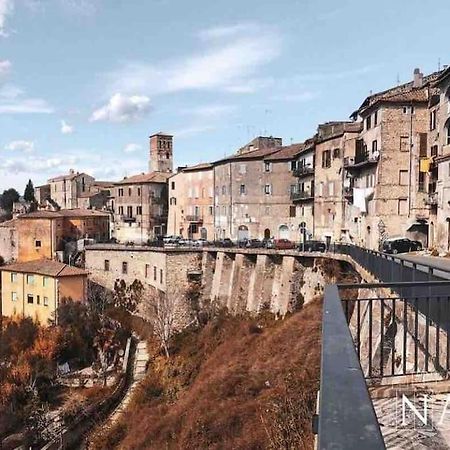 Fresco E Colorato Appartamentino In Narni Scalo エクステリア 写真