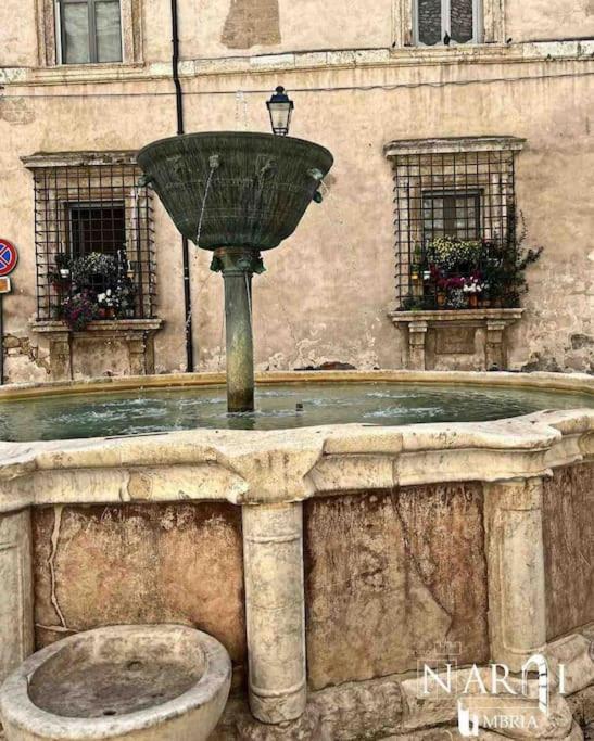 Fresco E Colorato Appartamentino In Narni Scalo エクステリア 写真